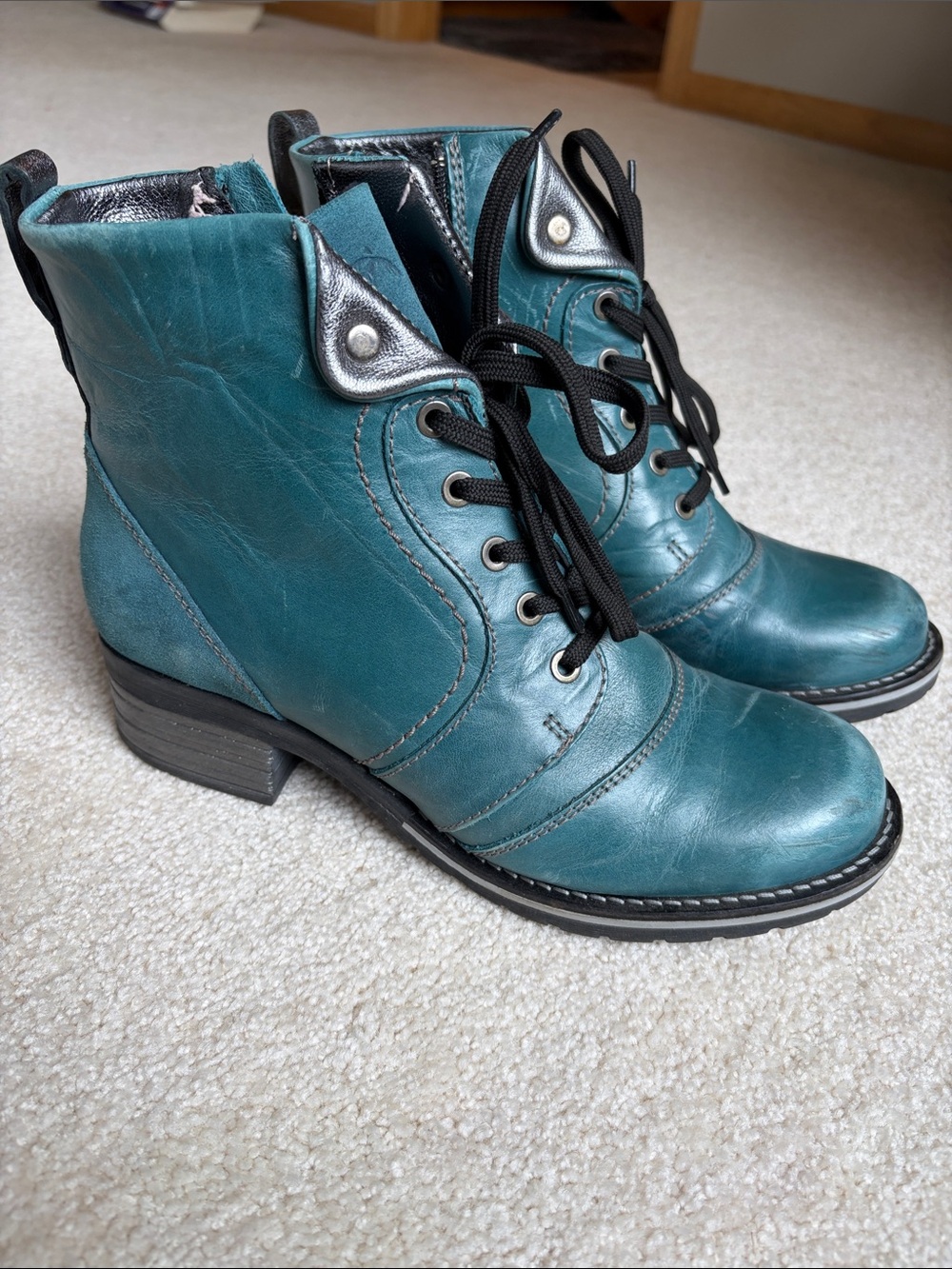 Dromedaris Teal Lace-Up Leather Ankle Boots Zipper Karissa size 40 US 9